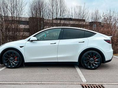 Weiß Gebraucht 2022 Tesla Model Y Performance SUV | 41.800 € (Fairer Preis)