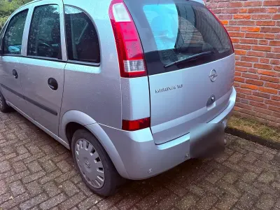 Gebraucht Opel Meriva 105 PS (77 kW) 2003 Silber Van / Kleinbus