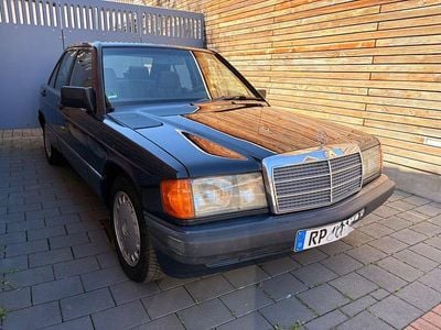 Usata Mercedes 190 109 CV (80 kW) 1992 Blu Berlina