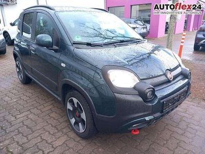 Gebraucht Fiat Panda Cross Cross 69 PS (50 kW) 2024 Midnight grün Kleinwagen