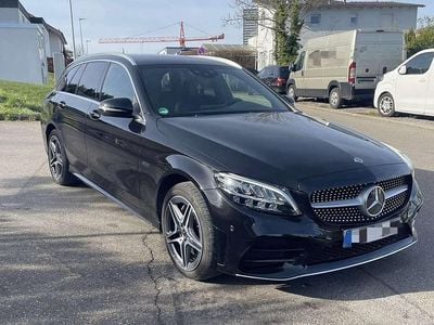 Schwarz Gebraucht 2020 Mercedes C300e AMG line Kombi | 25.200 € (Fairer Preis)