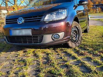 Gebraucht VW Touran 140 PS (102 kW) 2013 Violet Van / Kleinbus