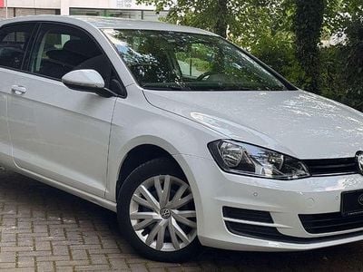 Weiß Gebraucht 2014 VW Golf Trendline Limousine | 11.299 € (Fairer Preis)