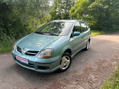 Gebraucht Nissan Almera Tino 114 PS (83 kW) 2002 Blau Van / Kleinbus