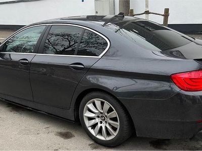 Gebraucht BMW 530 M Sport 258 PS (189 kW) 2013 Grau Limousine