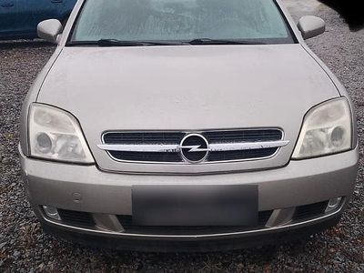 Second-hand Opel Vectra 122 CP (89 kW) 2002 Bej Berlinǎ
