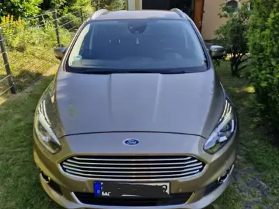 Gebraucht Ford S-MAX Titanium 165 PS (121 kW) 2019 Beige Van / Kleinbus