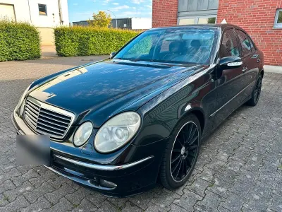 Gebraucht Mercedes E280 190 PS (139 kW) 2006 Schwarz Limousine