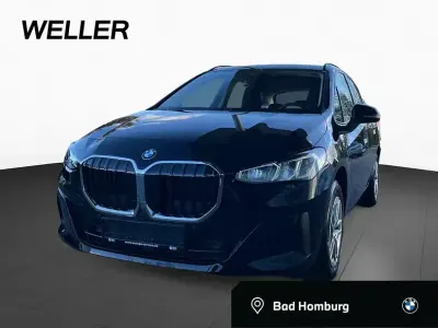 Gebraucht BMW 216 Active Tourer Shadowline 122 PS (89 kW) 2025 Schwarz uni (schwarz) Van / Kleinbus