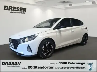 Usata Hyundai i20 GO! 101 CV (74 kW) 2023 Bianco Berlina