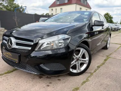 Gebraucht Mercedes A180 122 PS (89 kW) 2013 Schwarz Limousine