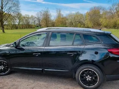 Gebraucht Renault Mégane GrandTour 110 PS (80 kW) 2014 Schwarz Kombi