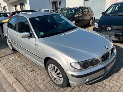 Gebraucht BMW 318 143 PS (105 kW) 2002 Silber Limousine