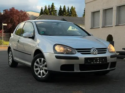 Gebraucht VW Golf V Comfortline 75 PS (55 kW) 2004 Silber Kleinwagen