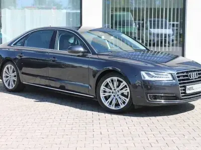 Gebraucht Audi A8 Ambiente 385 PS (283 kW) 2017 Blau Limousine