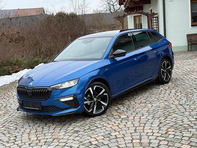 Raceblau metallic Gebraucht 2024 Skoda Scala Monte Carlo Kleinwagen | 26.980 € (Fairer Preis)