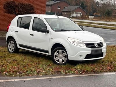 Gebraucht Dacia Sandero 75 PS (55 kW) 2009 Weiß Kleinwagen