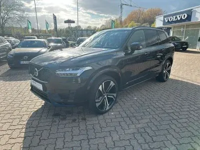 Second-hand Volvo XC90 Ultimate 335 CP (246 kW) 2022 Negru SUV