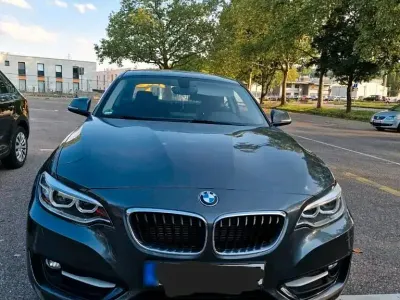 Gebraucht BMW 220 Sport Line 190 PS (139 kW) 2015 Grau Coupé