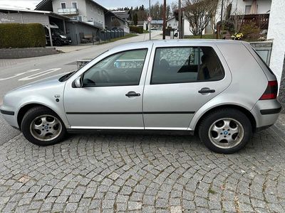Gebraucht VW Golf IV Edition 105 PS (77 kW) 2001 Silber Limousine
