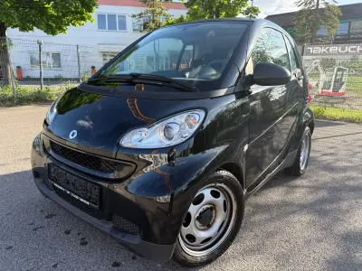 Gebraucht Smart ForTwo Coupé 61 PS (44 kW) 2010 Schwarz Coupé