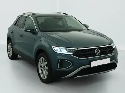Gebraucht VW T-Roc Life 150 PS (110 kW) 2024 Blau (bleu petrole) SUV
