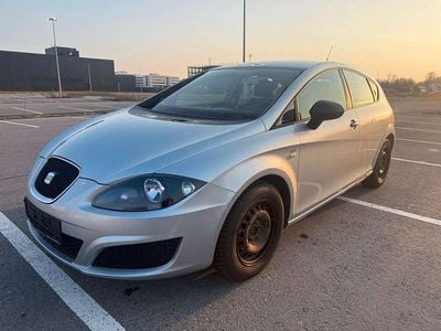 Gebraucht Seat Leon Basis 86 PS (63 kW) 2011 Silber Kleinwagen