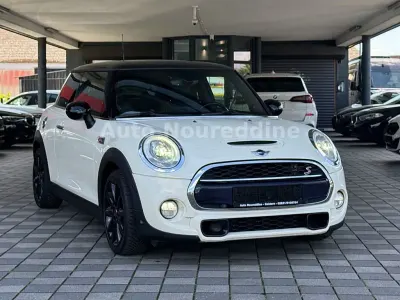 Gebraucht Mini Cooper S 192 PS (141 kW) 2015 Pepper white Kleinwagen