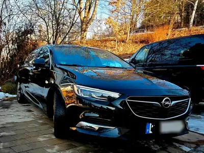 Gebraucht Opel Astra 140 PS (102 kW) 2019 Schwarz Limousine