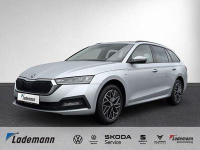 Gebraucht Skoda Octavia Clever 150 PS (110 kW) 2022 Brilliantsilber Kombi