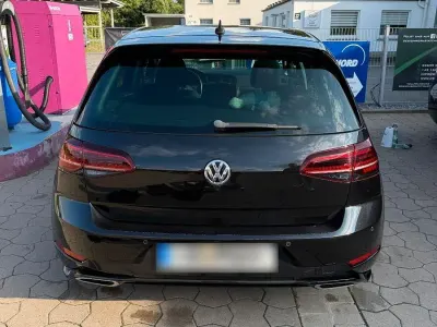 Gebraucht VW Golf VII Join 150 PS (110 kW) 2018 Schwarz Limousine
