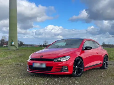 Gebraucht VW Scirocco 180 PS (132 kW) 2016 Rot Coupé