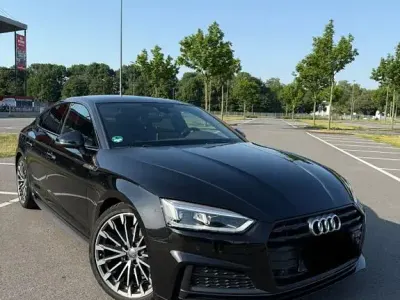 Gebraucht Audi A5 Sportback Sport 190 PS (139 kW) 2018 Schwarz Kleinwagen