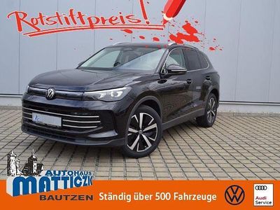 Deep black perleffekt Gebraucht 2024 VW Tiguan Elegance SUV | 43.789 €
