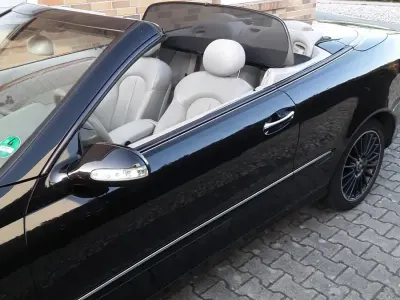 Gebraucht Mercedes CLK200 Elegance 163 PS (119 kW) 2005 Schwarz Cabrio