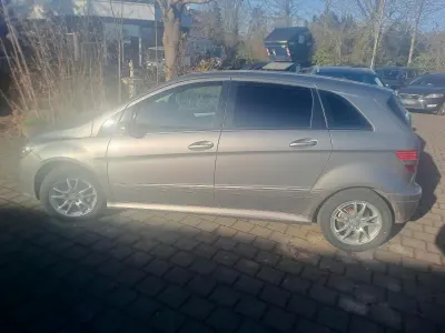 Gebraucht Mercedes B180 109 PS (80 kW) 2007 Van / Kleinbus