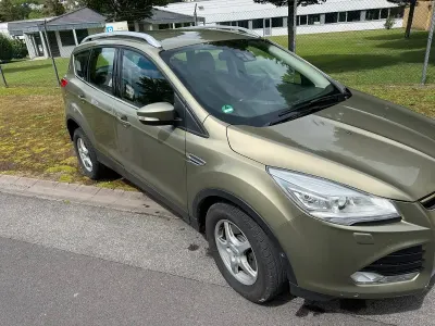 Gebraucht Ford Kuga Titanium 163 PS (119 kW) 2014 Braun SUV