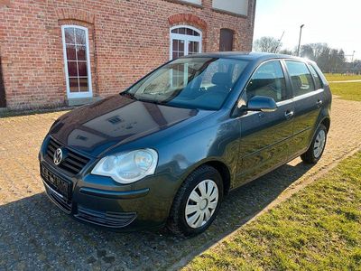 Gebraucht VW Polo Trendline 64 PS (47 kW) 2006 Blau Kleinwagen