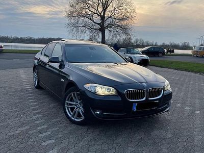 Gebraucht BMW 520 184 PS (135 kW) 2011 Grau Limousine