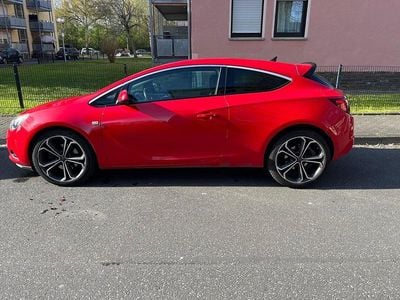 Usata Opel Astra GTC 165 CV (121 kW) 2012 Rosso Coupé