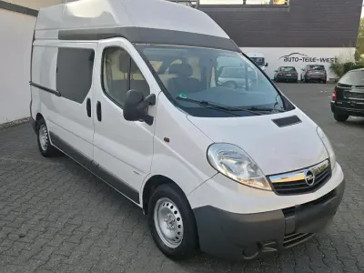 Gebraucht Opel Vivaro 114 PS (83 kW) 2012 Weiß Van / Kleinbus