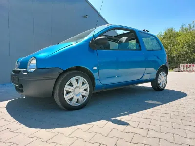 Używany Renault Twingo 75 KM (55 kW) 2006 Niebieski Hatchback