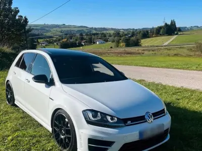 Gebraucht VW Golf VII R 300 PS (220 kW) 2015 Weiß Limousine