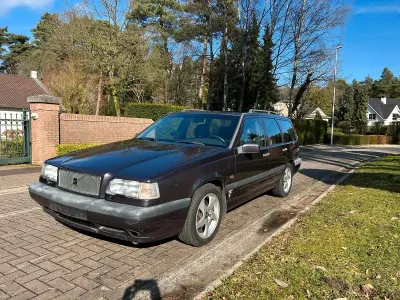 Gebraucht Volvo 850 226 PS (166 kW) 1996 Violet Kombi