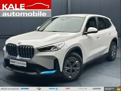 Gebraucht BMW iX1 Performance 230 kW (313 PS) 2023 Weiß SUV