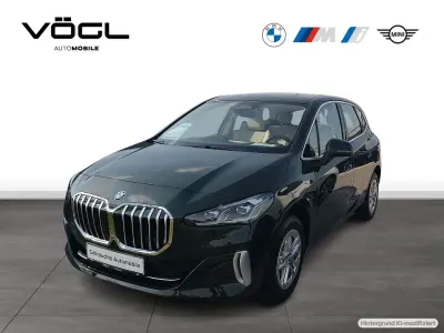 Gebraucht BMW 220 Active Tourer Sport Line 156 PS (114 kW) 2023 Sanremo green Van / Kleinbus