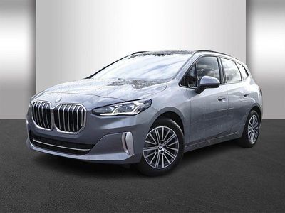 Schwarz Neu 2025 BMW 218 Active Tourer Van / Kleinbus | 35.690 € (Superpreis)