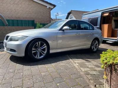 Gebraucht BMW 320 150 PS (110 kW) 2007 Silber Limousine