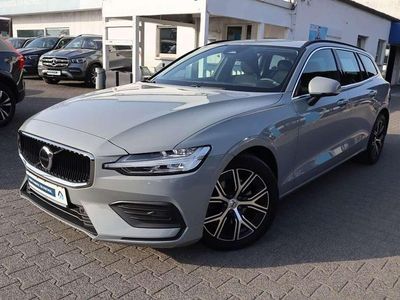 Gebraucht Volvo V60 Core 197 PS (144 kW) 2024 Vapour grey Kombi