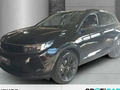 Używany Opel Grandland X GS Line 131 KM (96 kW) 2024 Czarny SUV